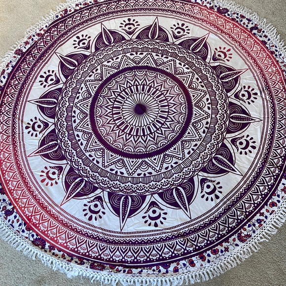 Gorgeous Handmade Tapesty - Picture 2 of 5